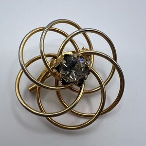 Vintage Rhinestone Spiral Wreath Gold Tone Brooch Pin
